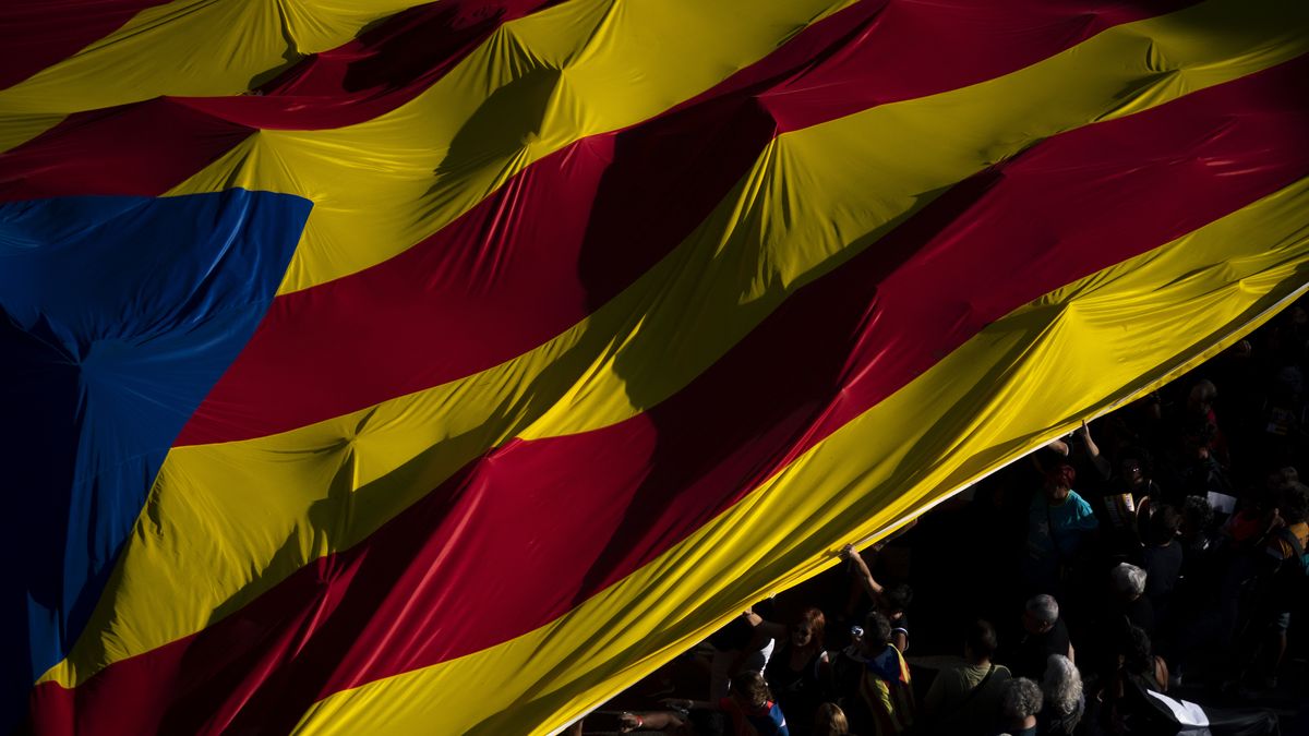 V Barceloně se do demonstrace za nezávislost Katalánska zapojilo na 150 tisíc lidí